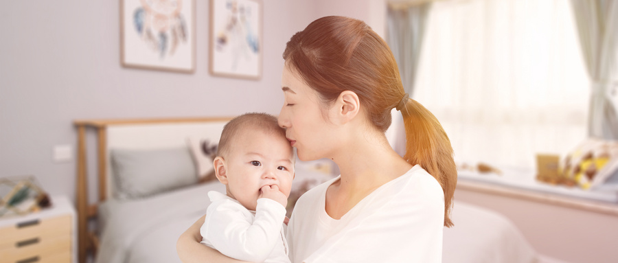 新生儿宝宝鼻子总是呼哧呼哧的响，应该怎么办？